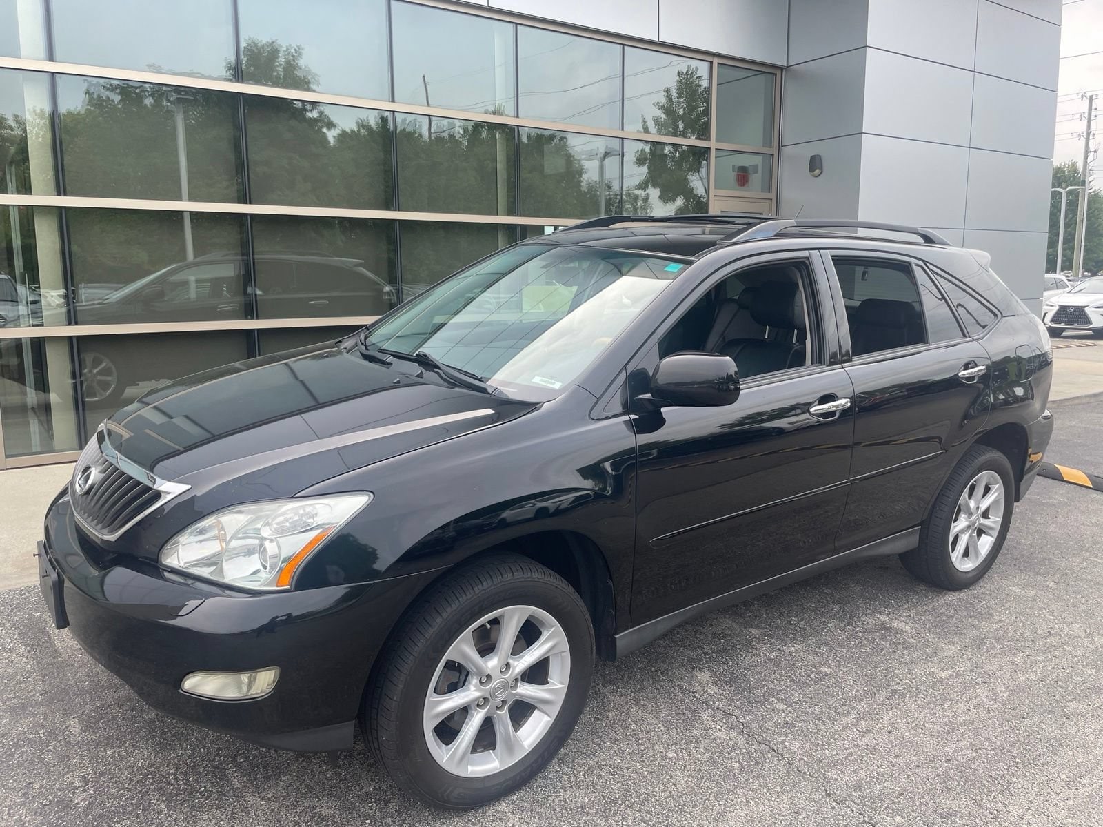 Used 2008 Lexus RX 350 with VIN 2T2HK31UX8C058209 for sale in Indianapolis, IN