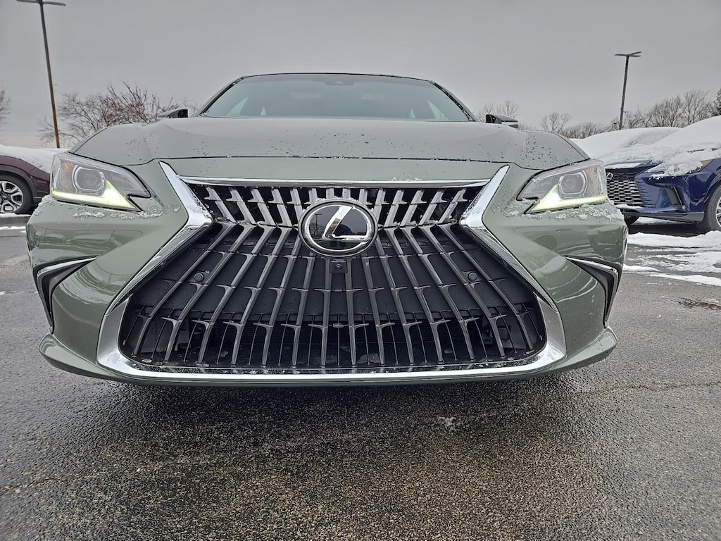 New 2025 Lexus ES 350 LUXURY SEDAN