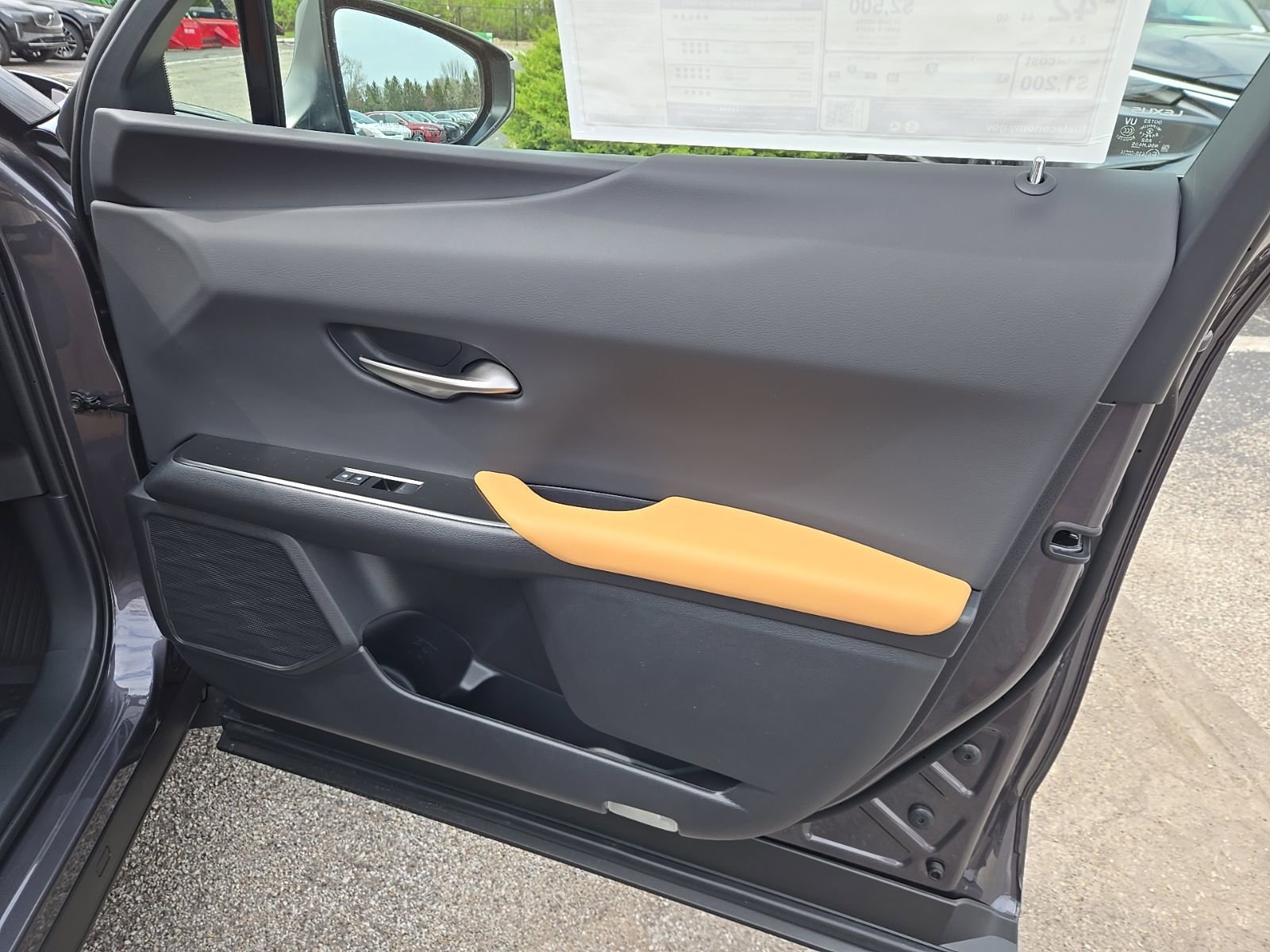 2026 Lexus UX Hybrid 300h Premium - Photo 26