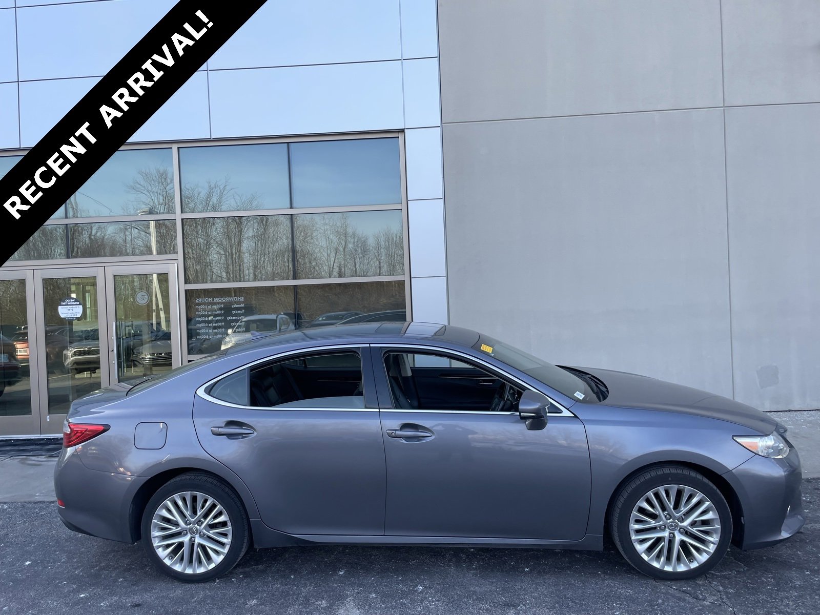 2014 Lexus ES 350's photo