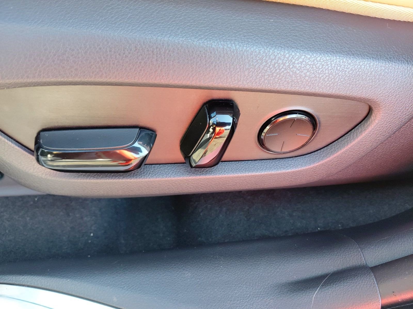 2026 Lexus NX 450h+ Premium - Photo 19