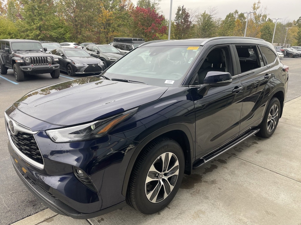Used 2024 Toyota Highlander XLE SUV