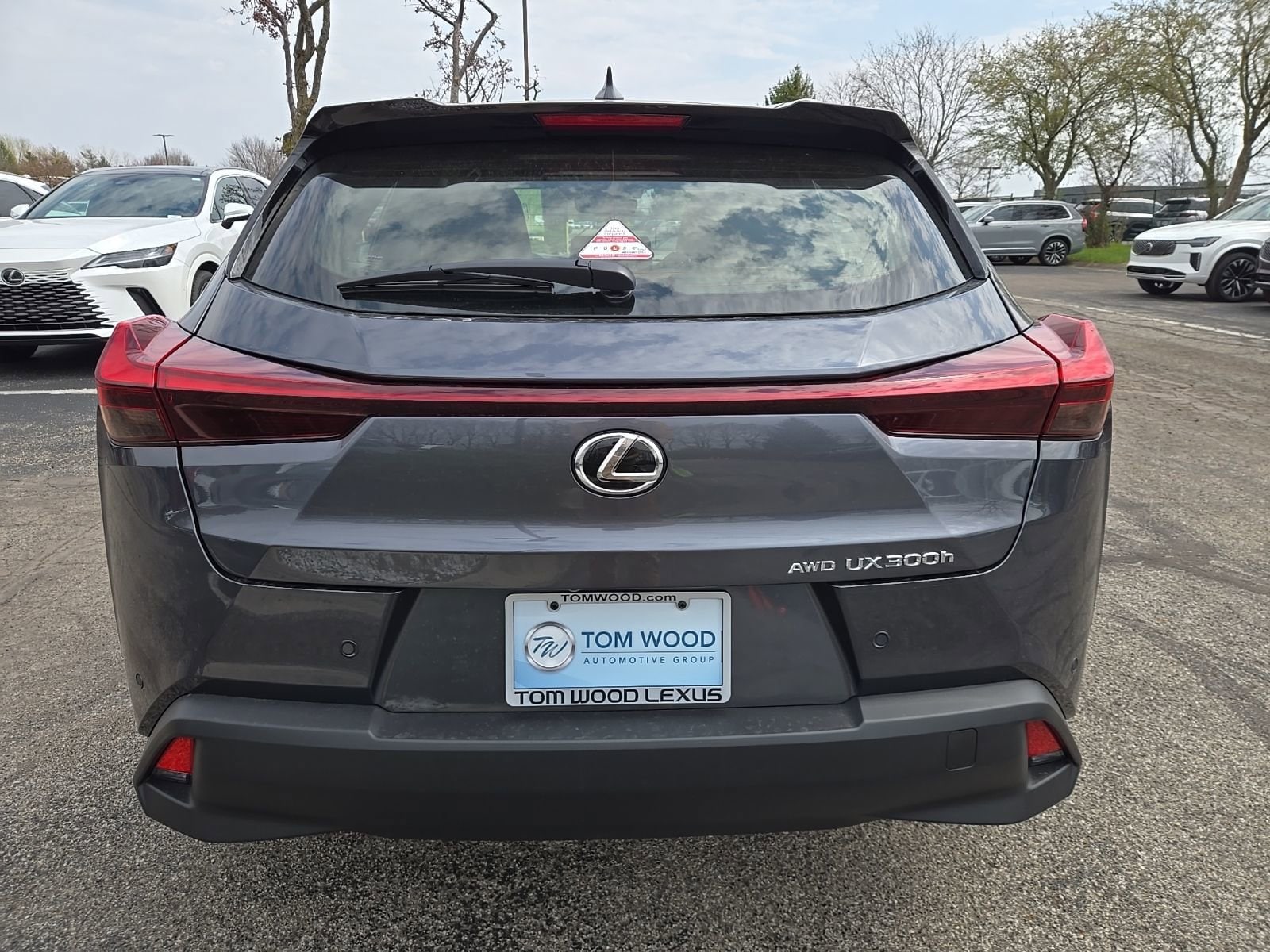 2026 Lexus UX Hybrid 300h Premium - Photo 8