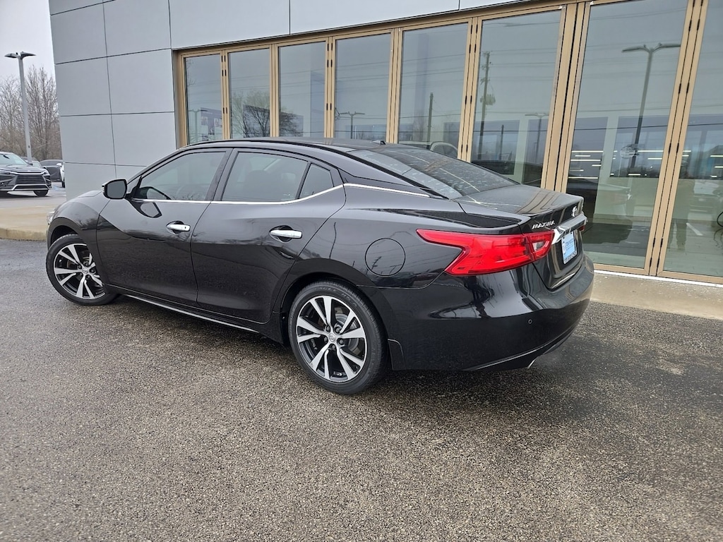 Used 2017 Nissan Maxima 3.5 SV Sedan