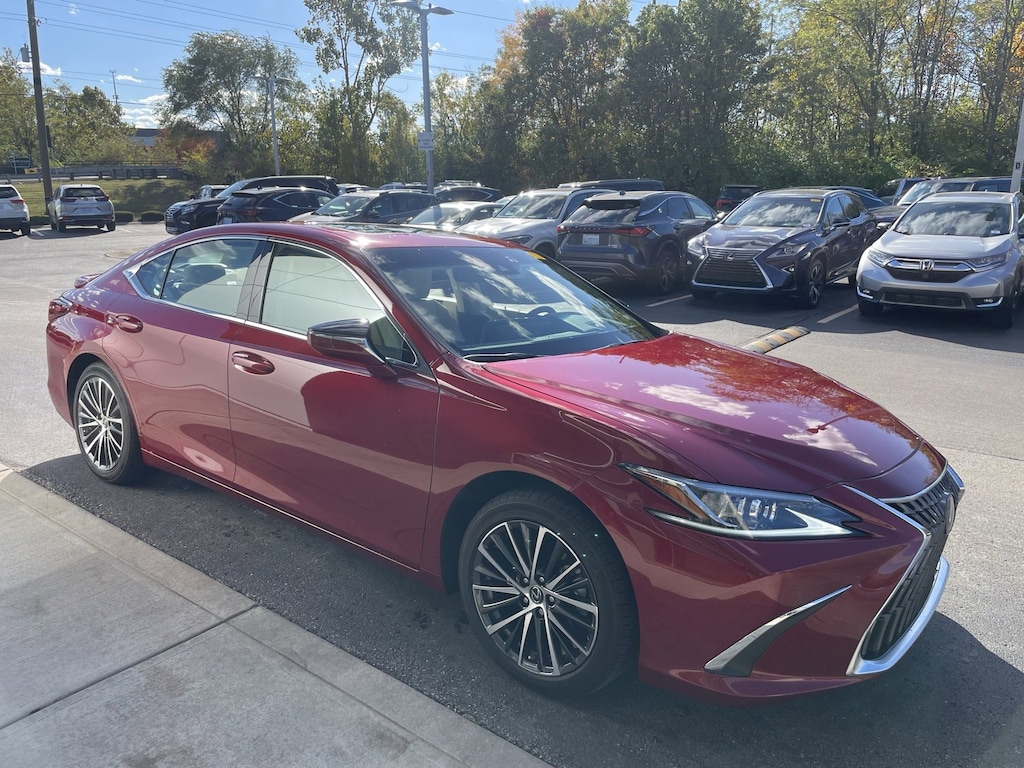 Used 2024 Lexus ES 350 Sedan