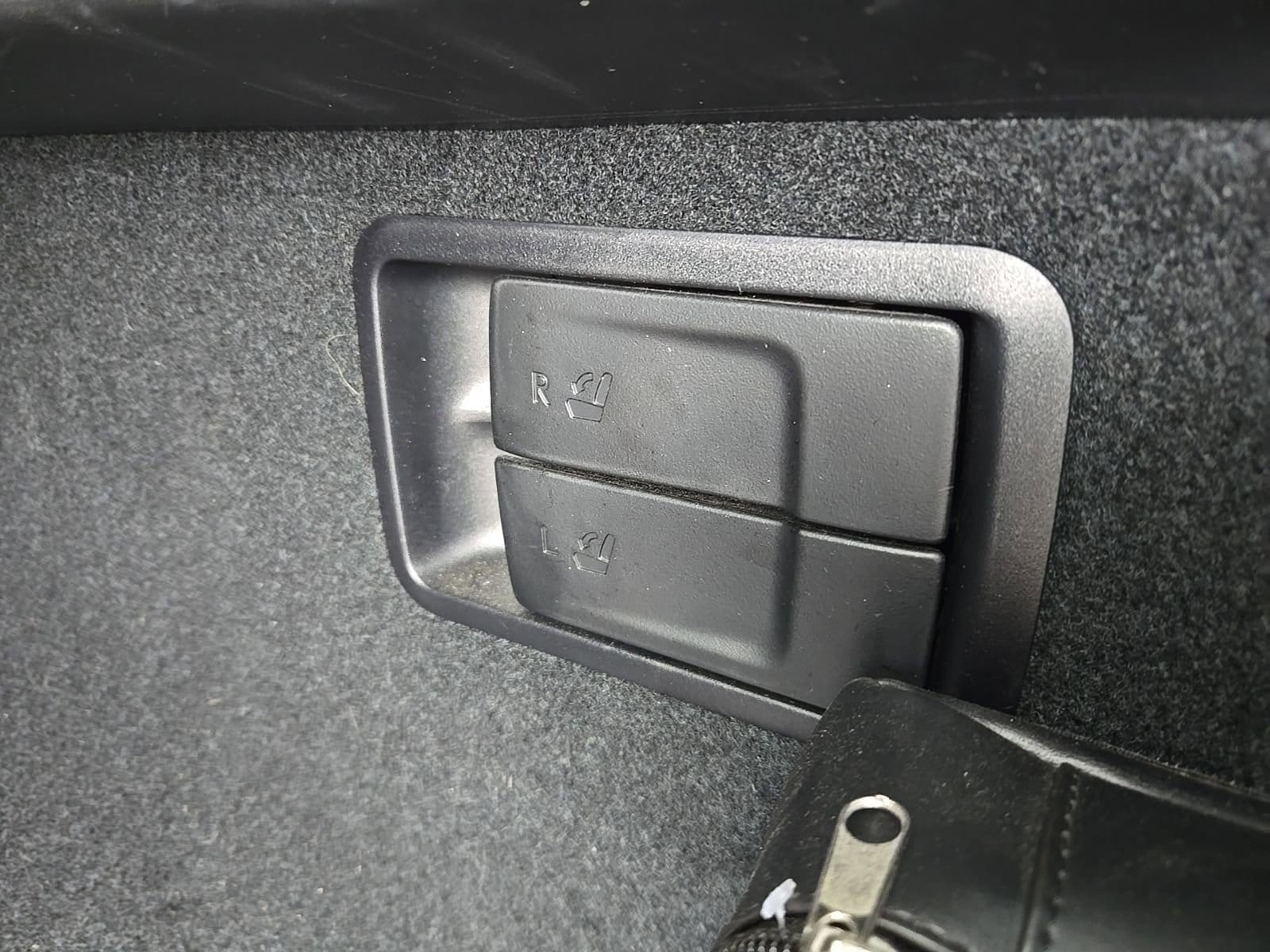 2021 Lexus RX Hybrid 450h - Photo 19