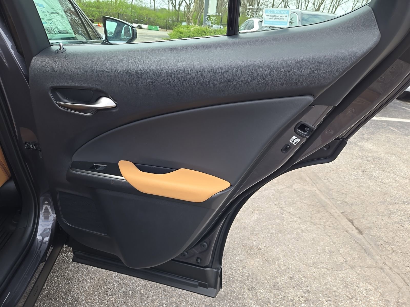 2026 Lexus UX Hybrid 300h Premium - Photo 28