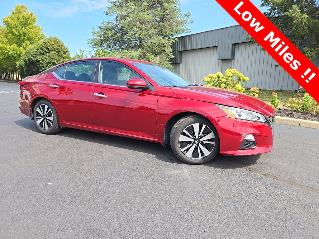Certified 2021 Nissan Altima 2.5 SV Sedan
