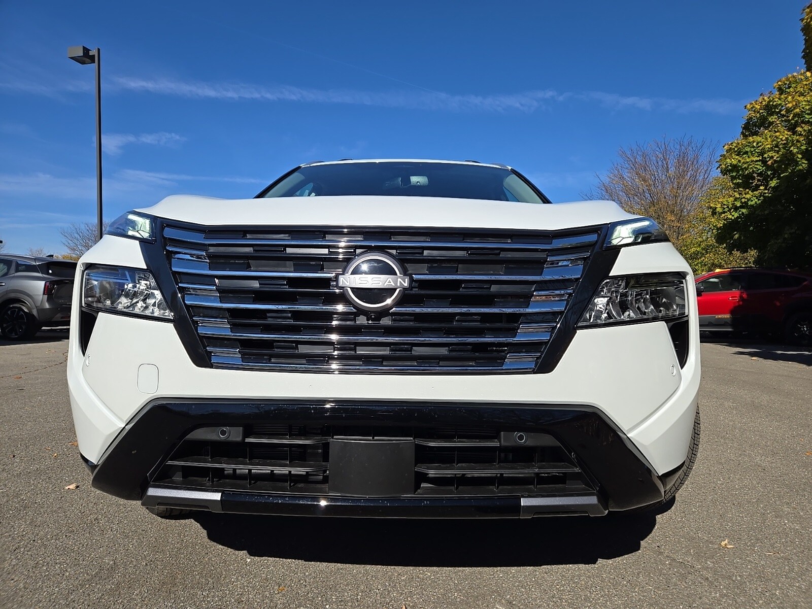 2026 Nissan Rogue Platinum photo 3