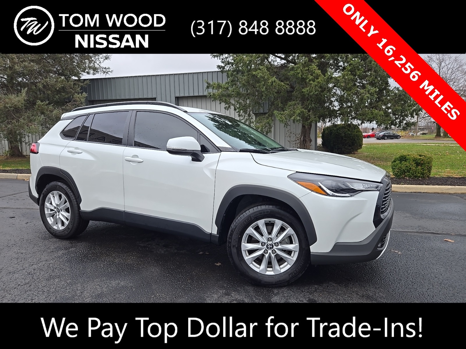 2023 Toyota Corolla Cross LE's photo