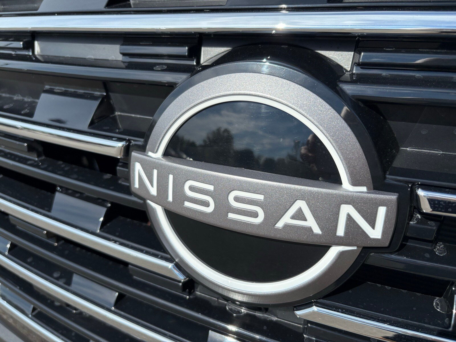 2026 Nissan Rogue SV photo 4