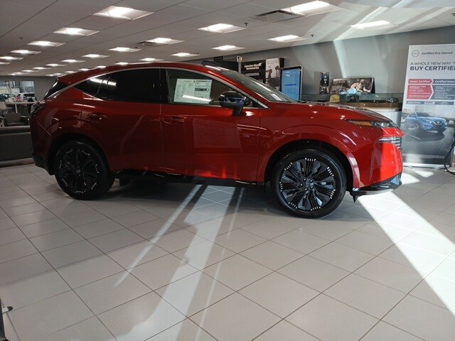 2025 Nissan Murano Platinum photo 2