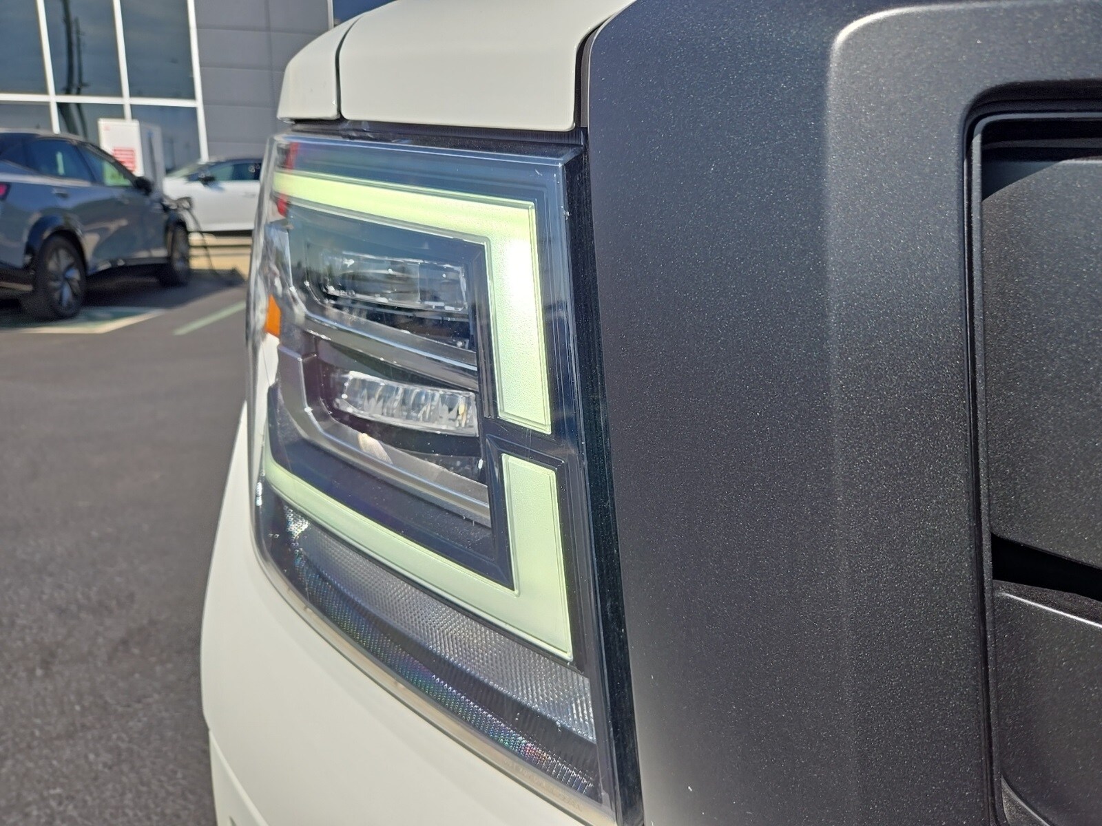 2021 Nissan Titan PRO-4X photo 4