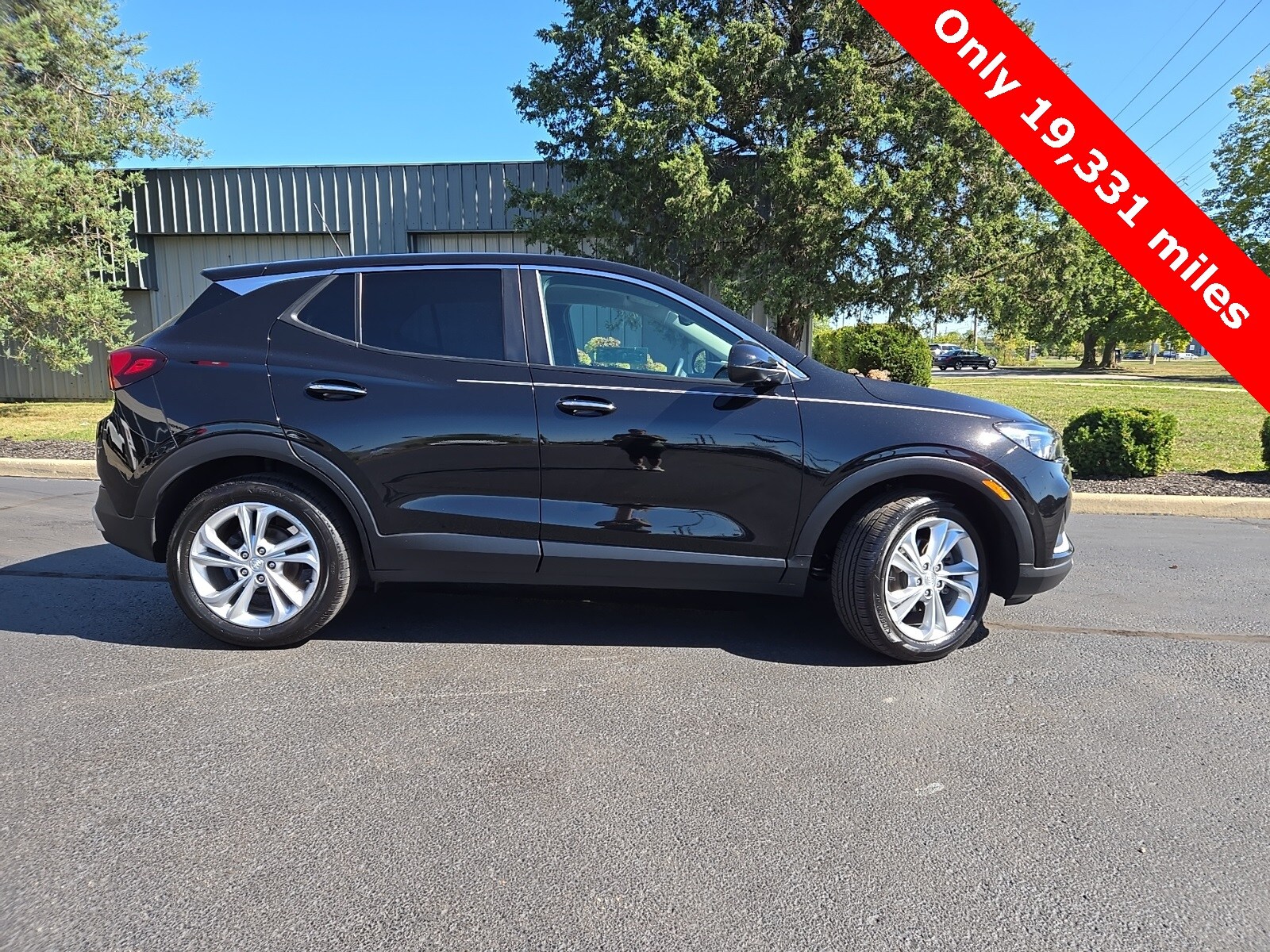 2022 Buick Encore GX Preferred photo 2