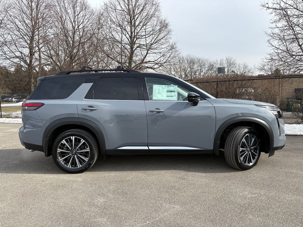 New 2026 Nissan Pathfinder Platinum SUV