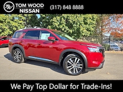 2025 Nissan Pathfinder Platinum SUV