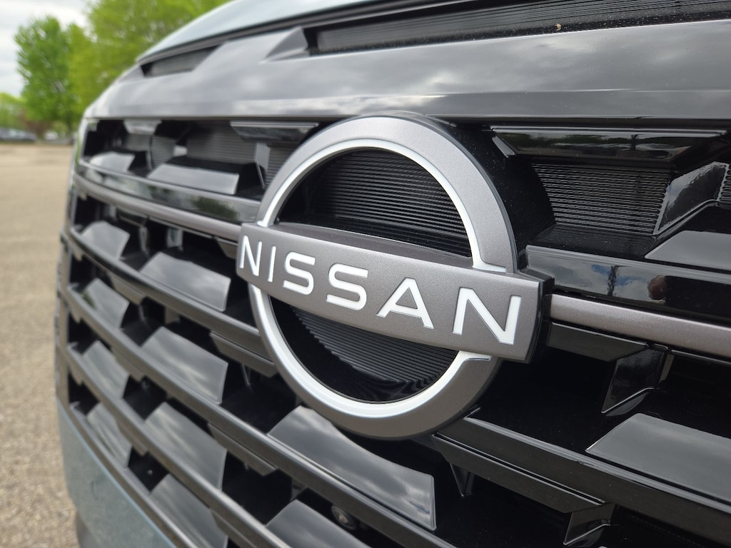 New 2026 Nissan Pathfinder SL SUV