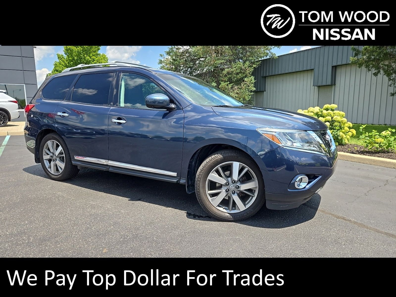 Used 2015 Nissan Pathfinder Platinum with VIN 5N1AR2MM6FC693128 for sale in Noblesville, IN