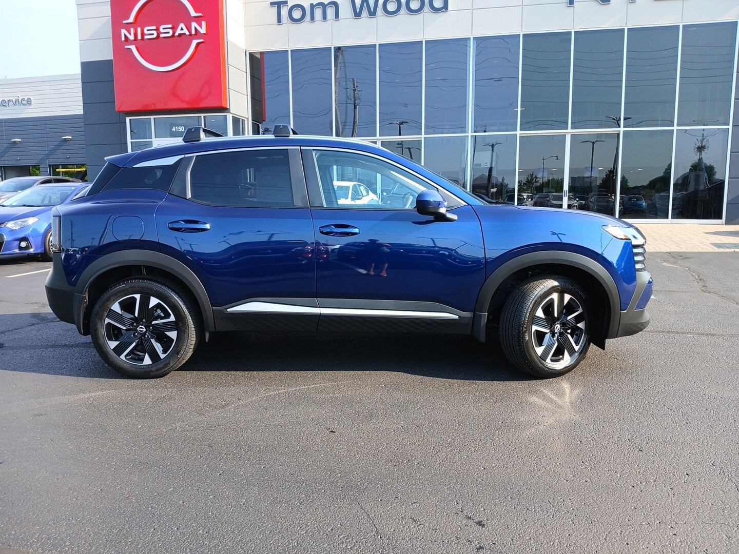 2025 Nissan Kicks SV photo 2