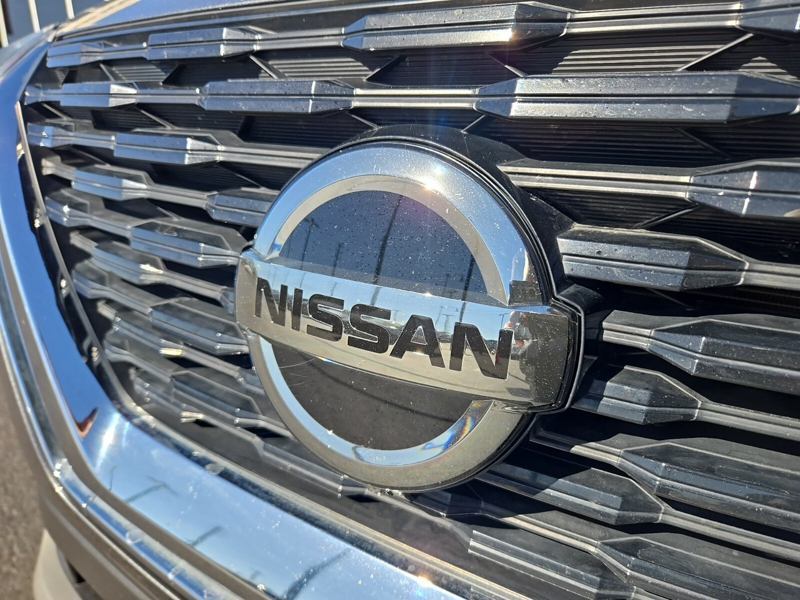 2021 Nissan Rogue SV photo 4
