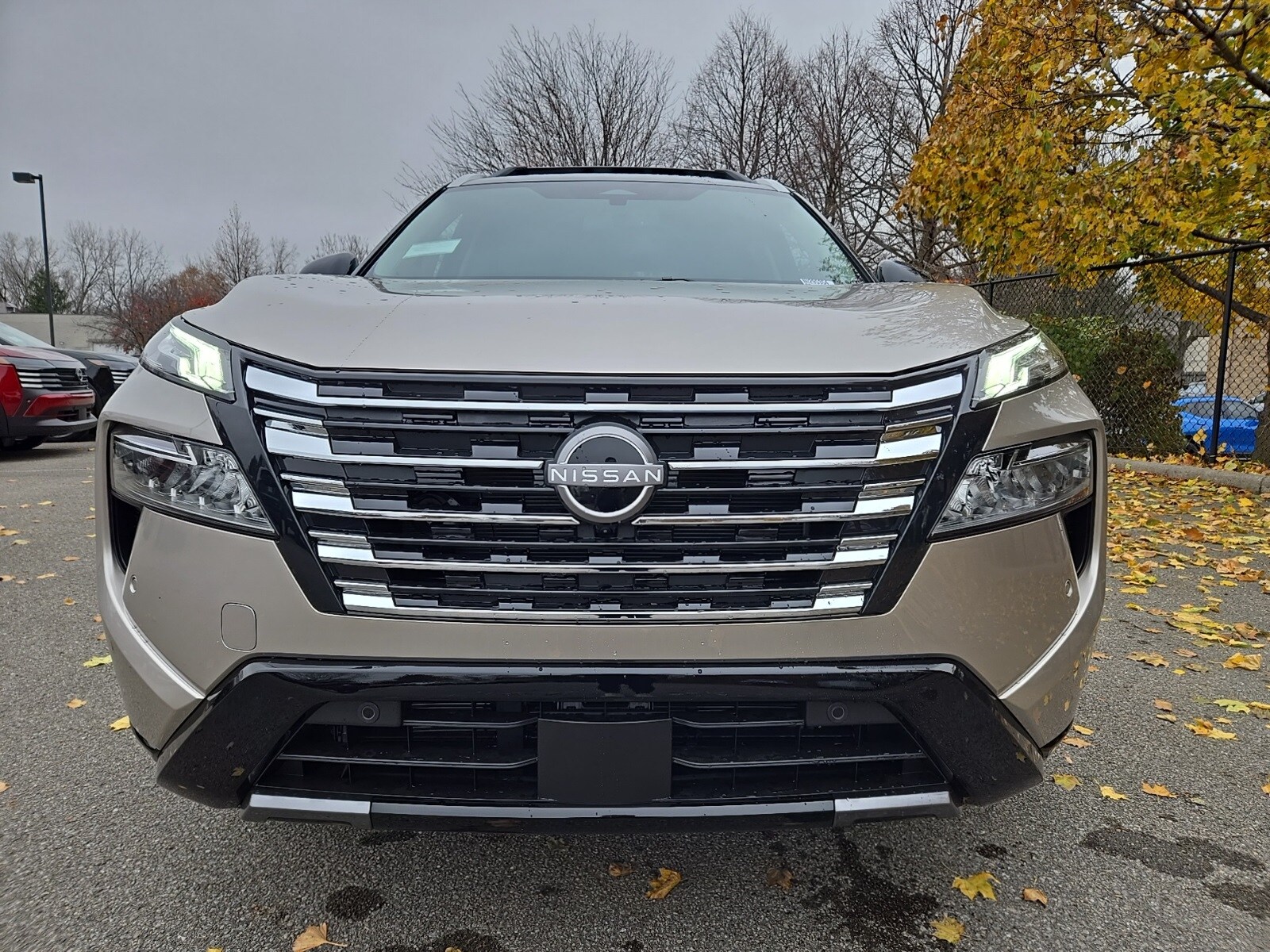 2026 Nissan Rogue Platinum photo 3