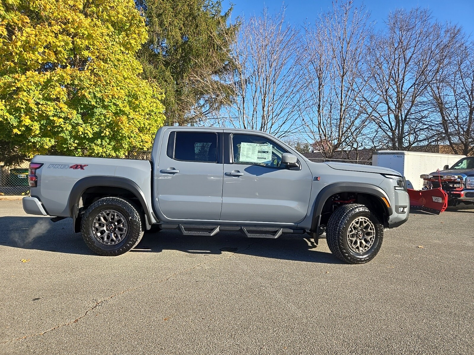 2026 Nissan Frontier PRO-4X photo 2