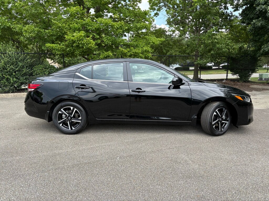 New 2025 Nissan Sentra SV Sedan