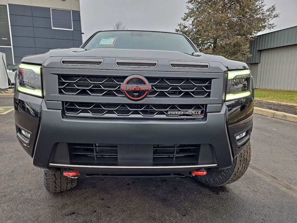 New 2026 Nissan Frontier PRO-4X w/R Package Truck Crew Cab