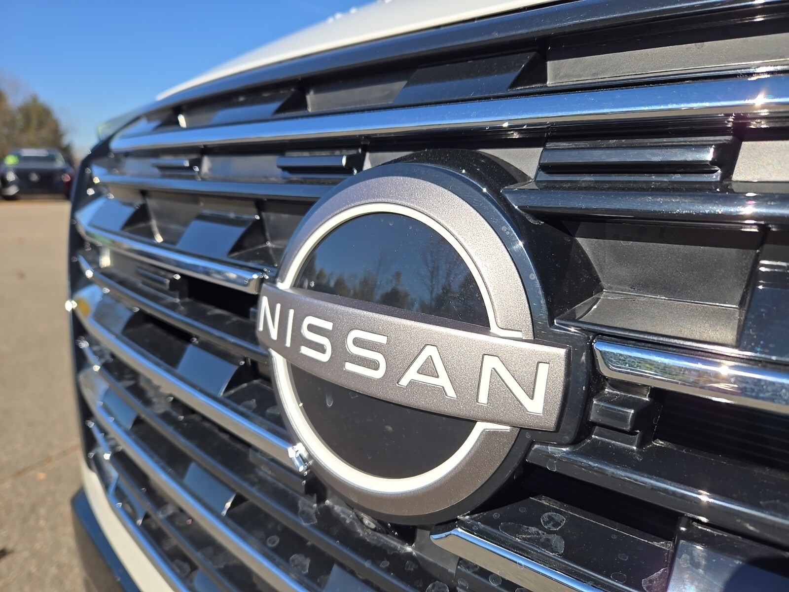 2026 Nissan Rogue Platinum photo 4