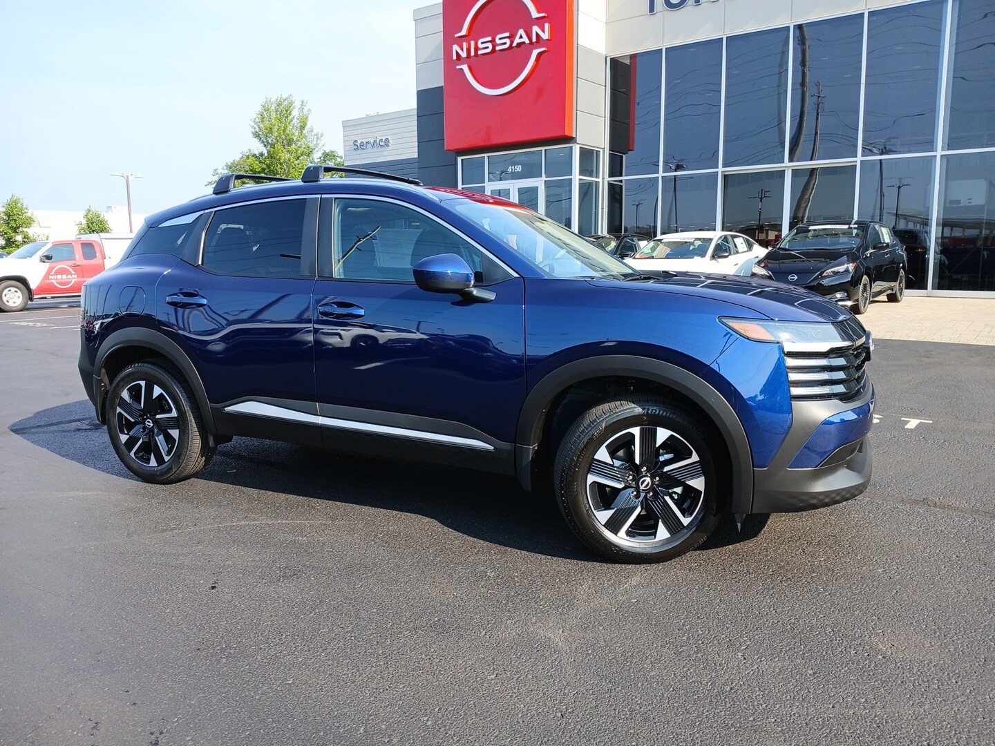 2025 Nissan Kicks SV photo 3