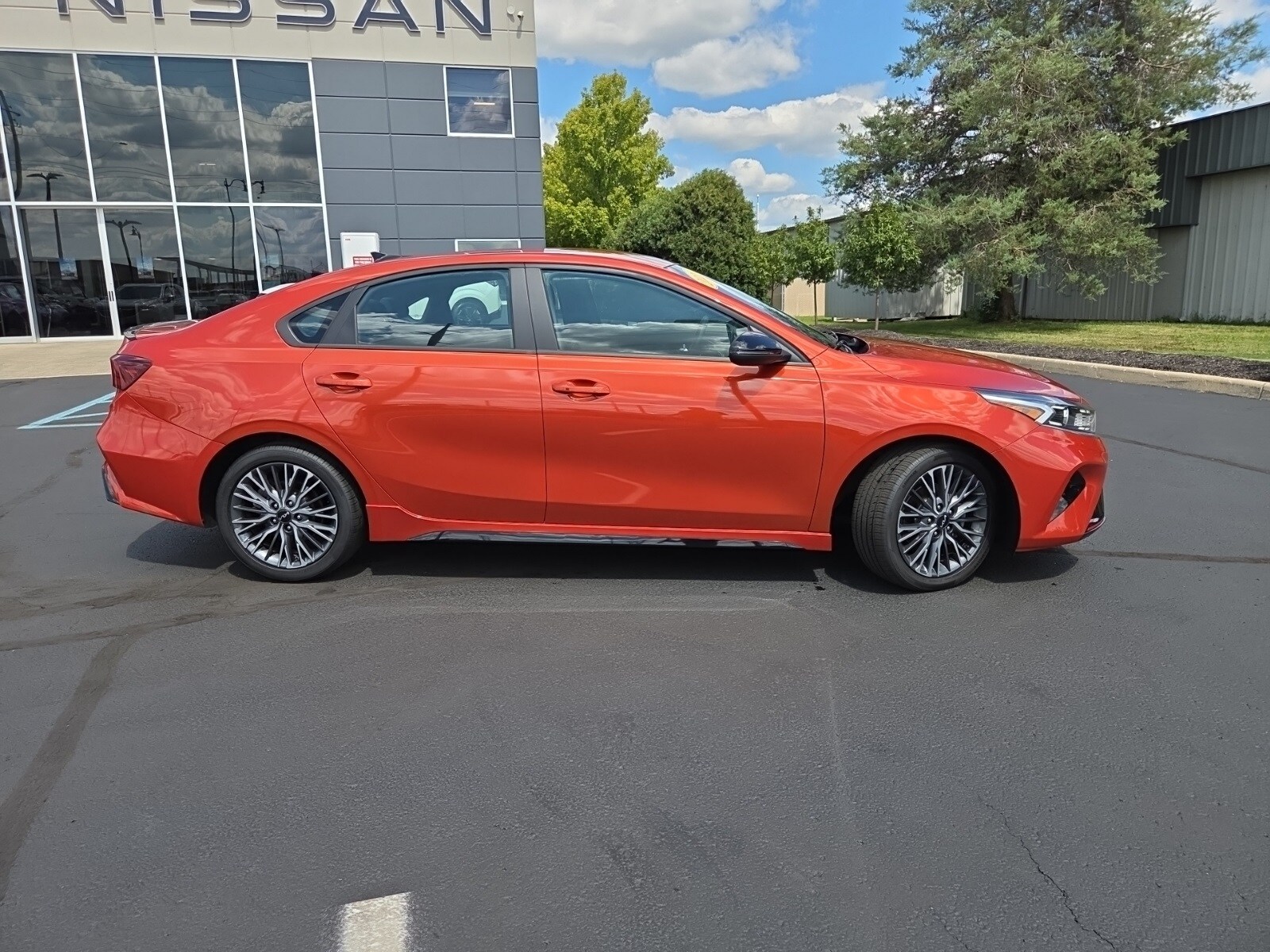 2022 Kia Forte GT-Line photo 2