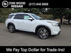 2025 Nissan Pathfinder Platinum SUV