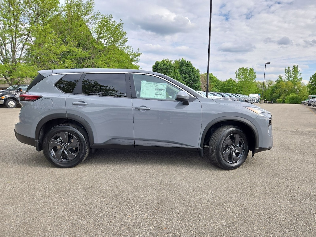 New 2026 Nissan Rogue SV SUV