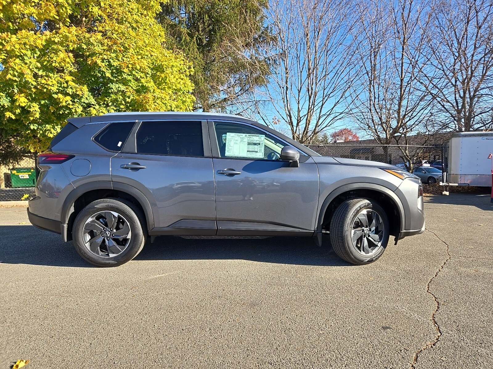 2026 Nissan Rogue SV photo 2
