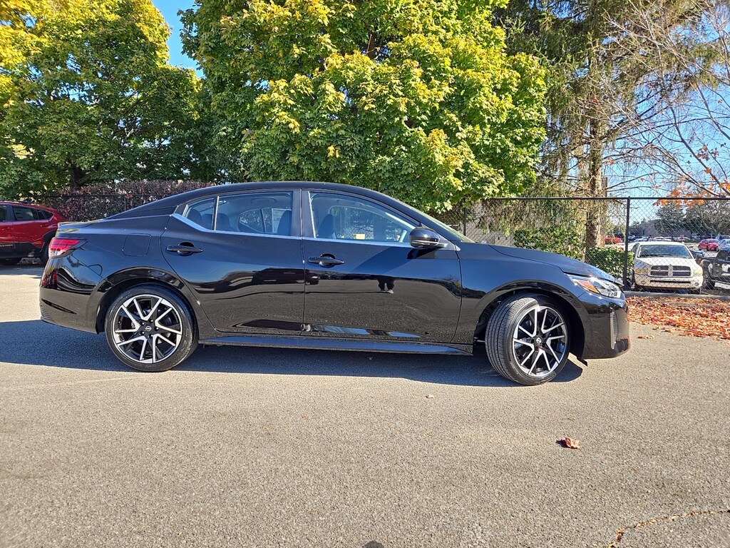 New 2025 Nissan Sentra SR Sedan