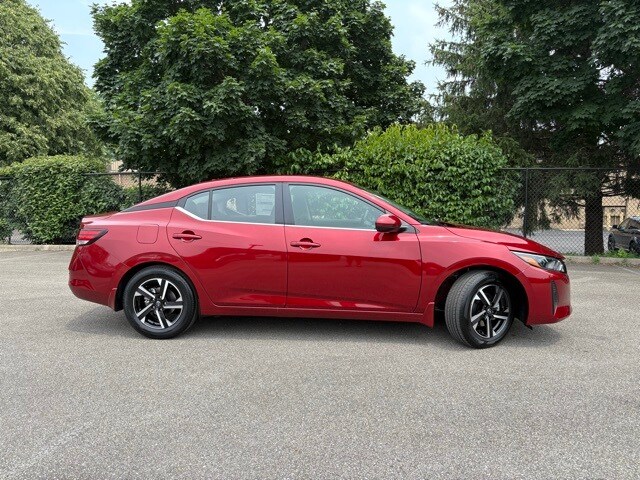 2025 Nissan Sentra SV photo 2