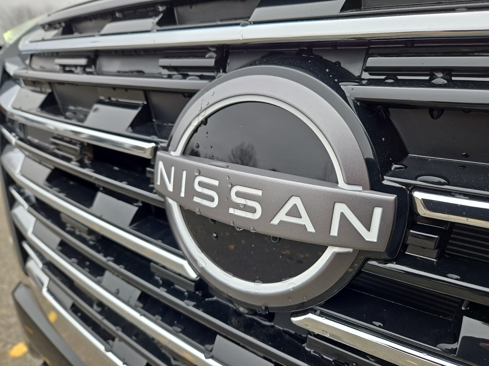 2026 Nissan Rogue Platinum photo 4