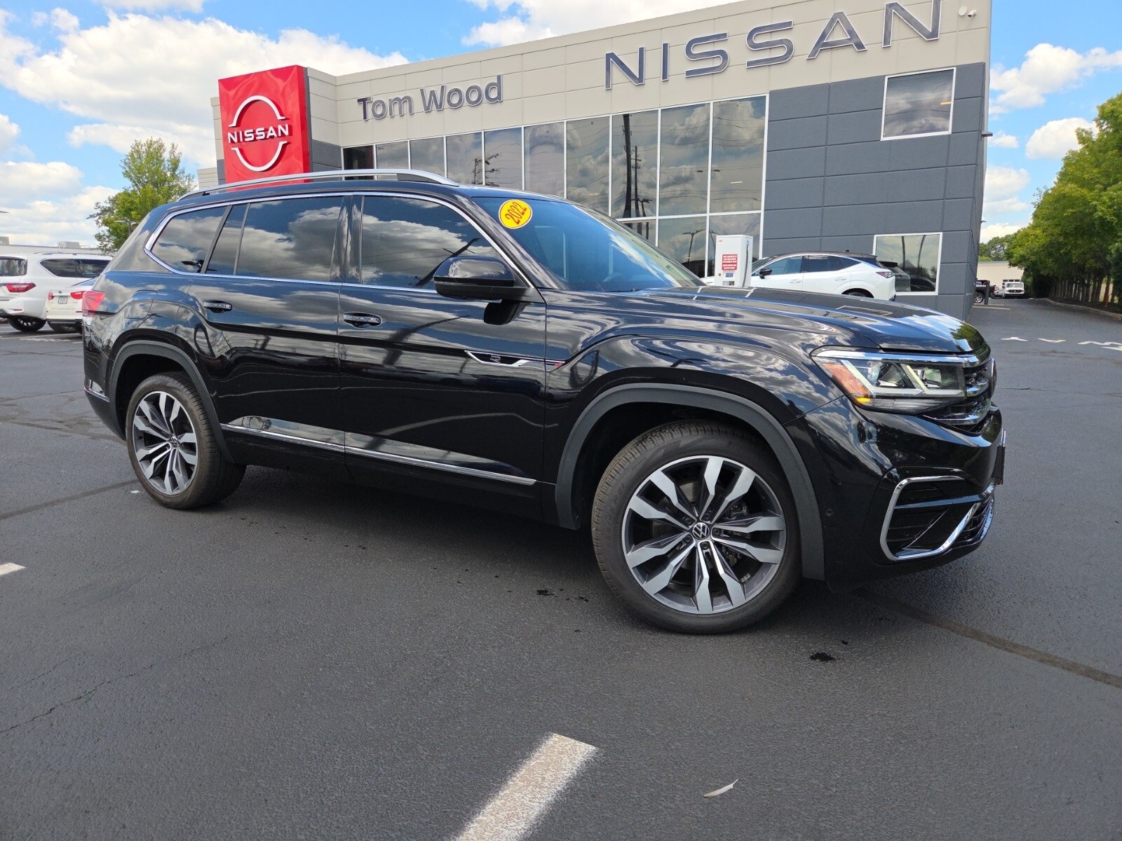 2022 Volkswagen Atlas V6 SEL Premium R-Line photo 3