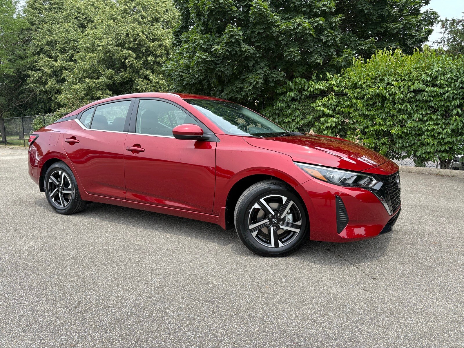 2025 Nissan Sentra SV photo 3