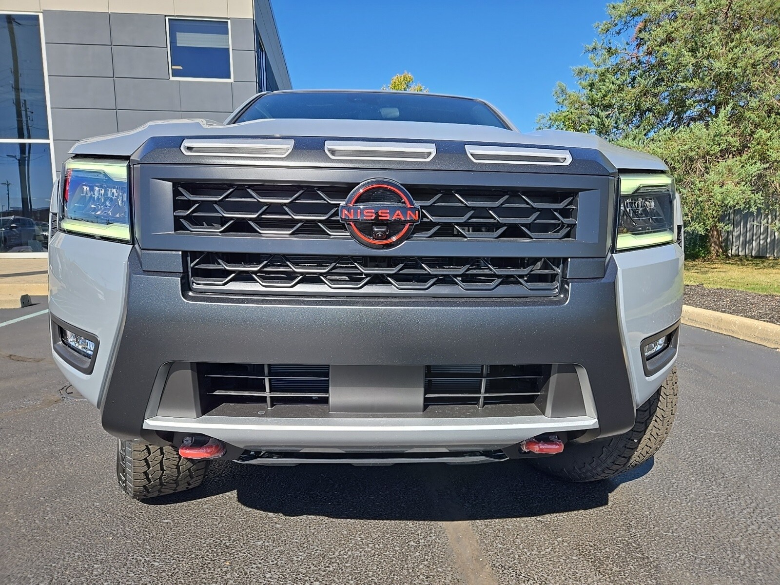 2026 Nissan Frontier PRO-4X photo 3