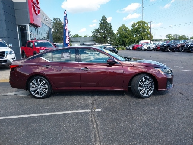 Certified 2023 Nissan Altima SL with VIN 1N4BL4EV9PN306029 for sale in Indianapolis, IN