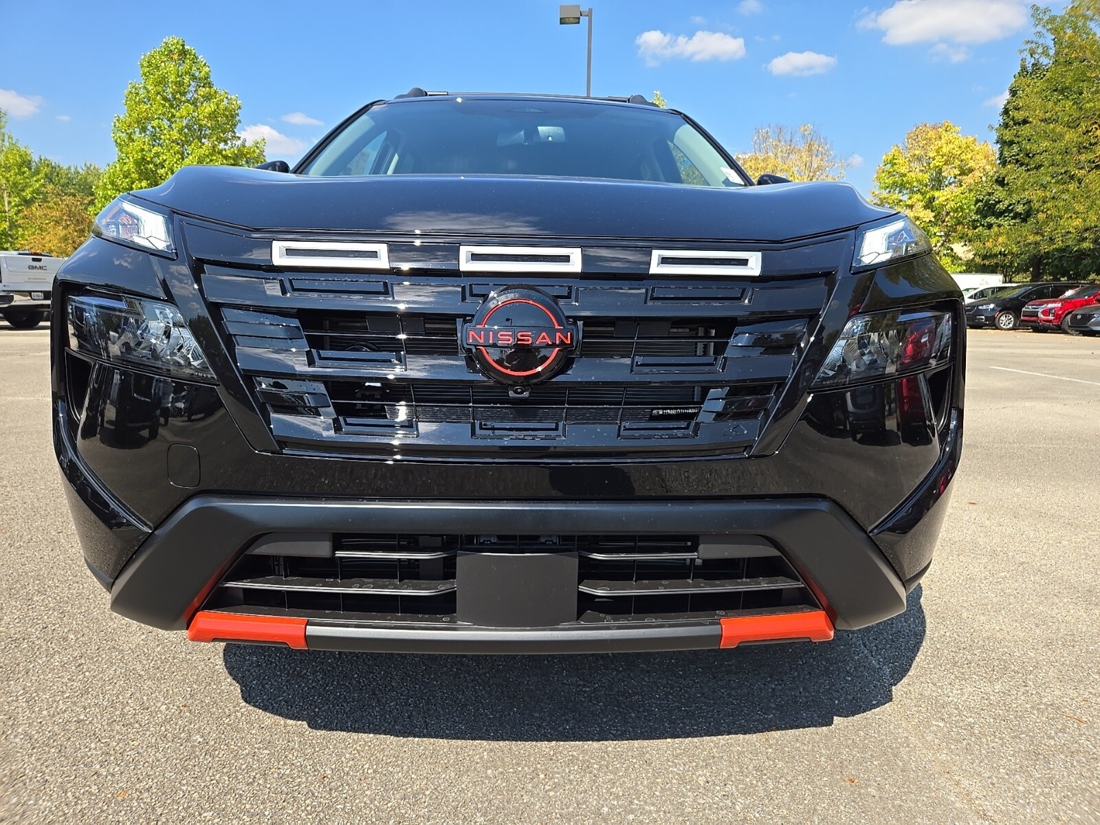 2026 Nissan Rogue SV photo 2