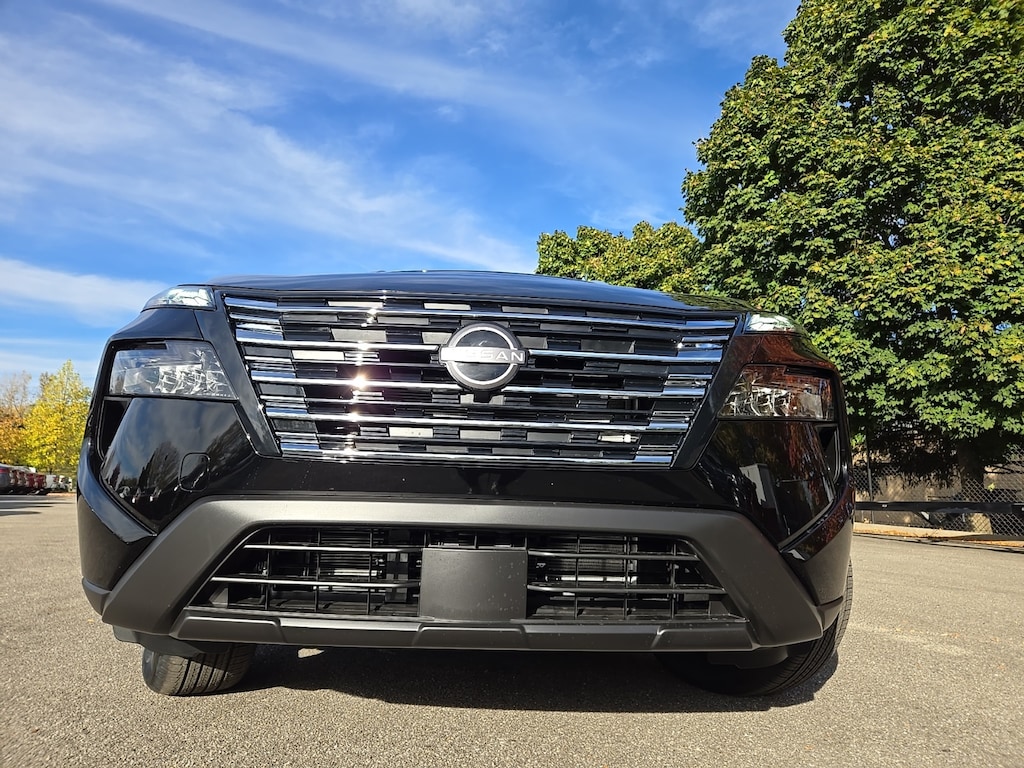 New 2026 Nissan Rogue SV SUV