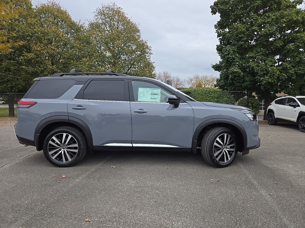 New 2025 Nissan Pathfinder Platinum SUV