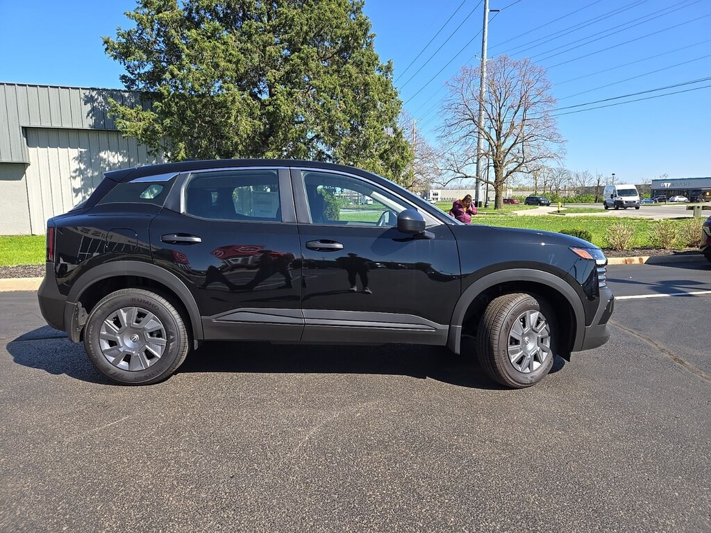 New 2026 Nissan Kicks S SUV