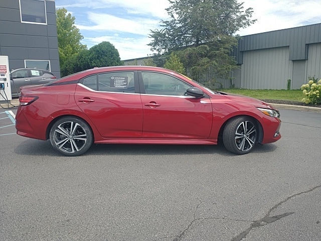 Certified 2022 Nissan Sentra SR with VIN 3N1AB8DV8NY205696 for sale in Indianapolis, IN