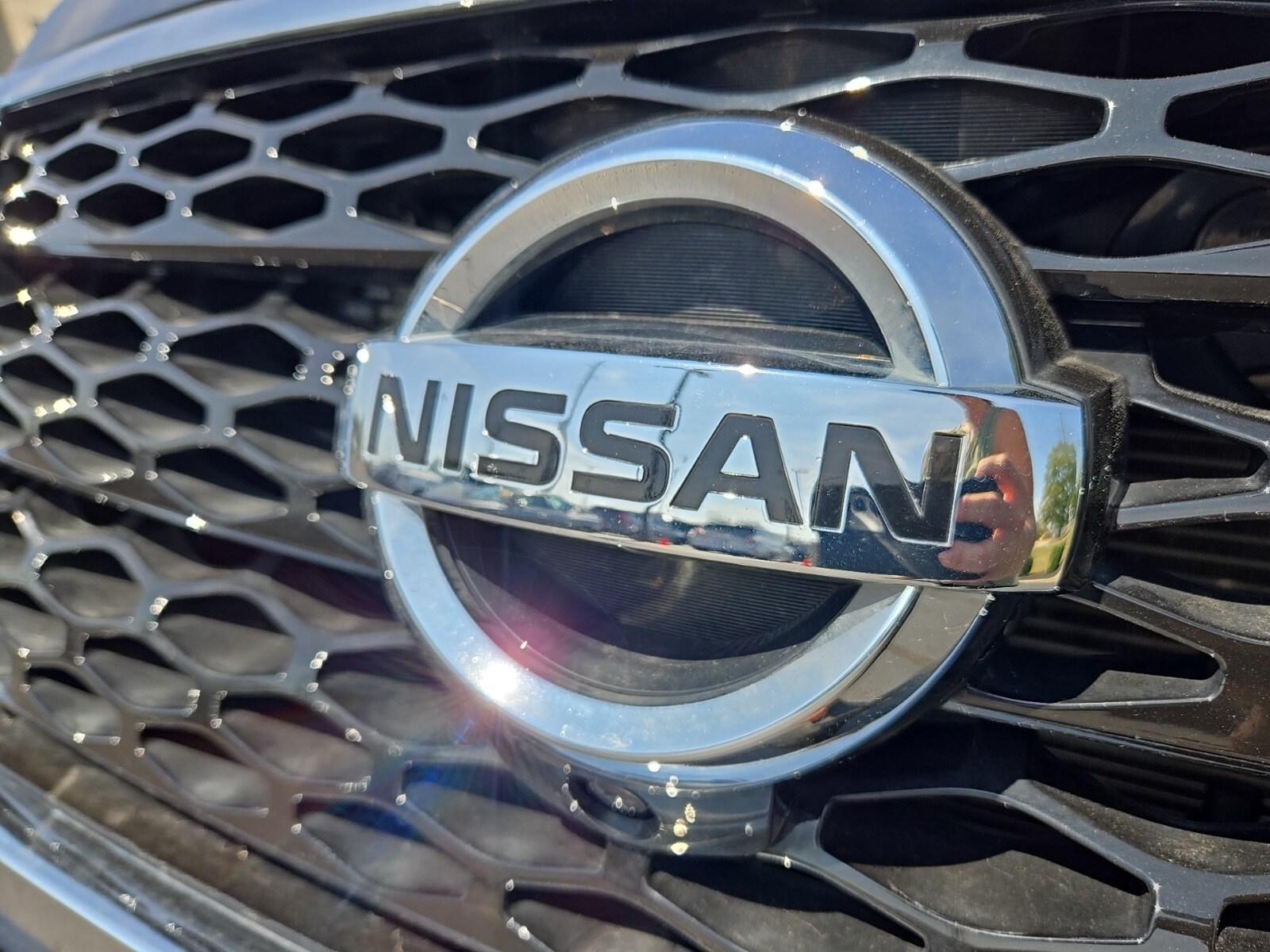 2019 Nissan Armada Platinum photo 2
