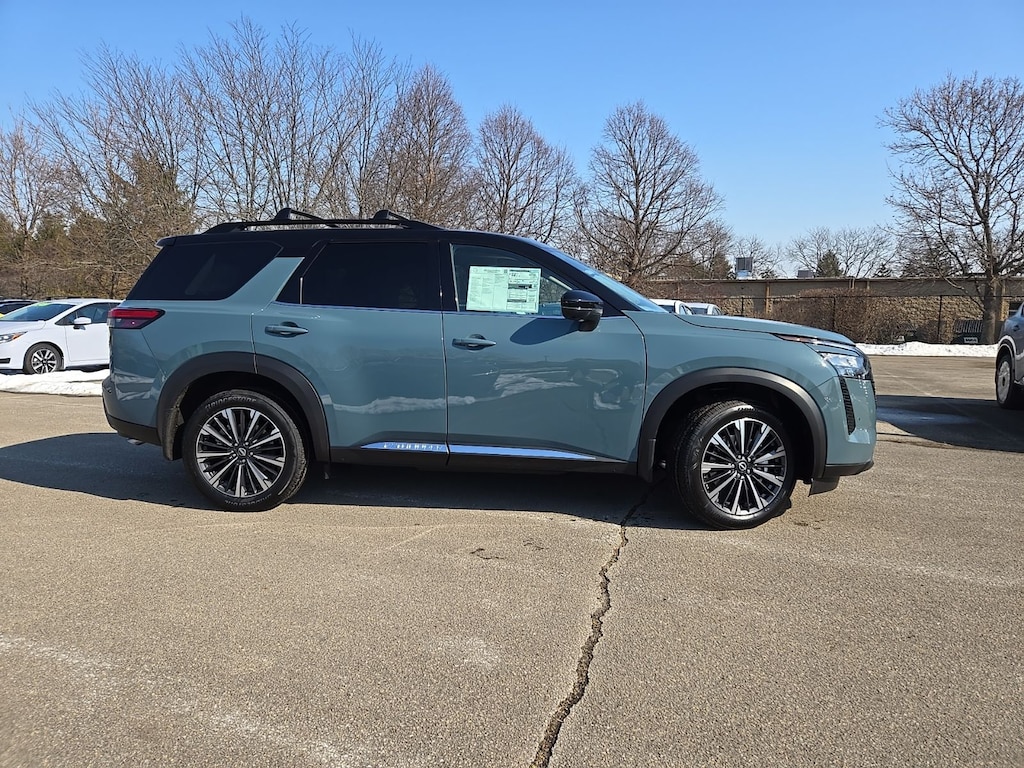 New 2026 Nissan Pathfinder Platinum SUV