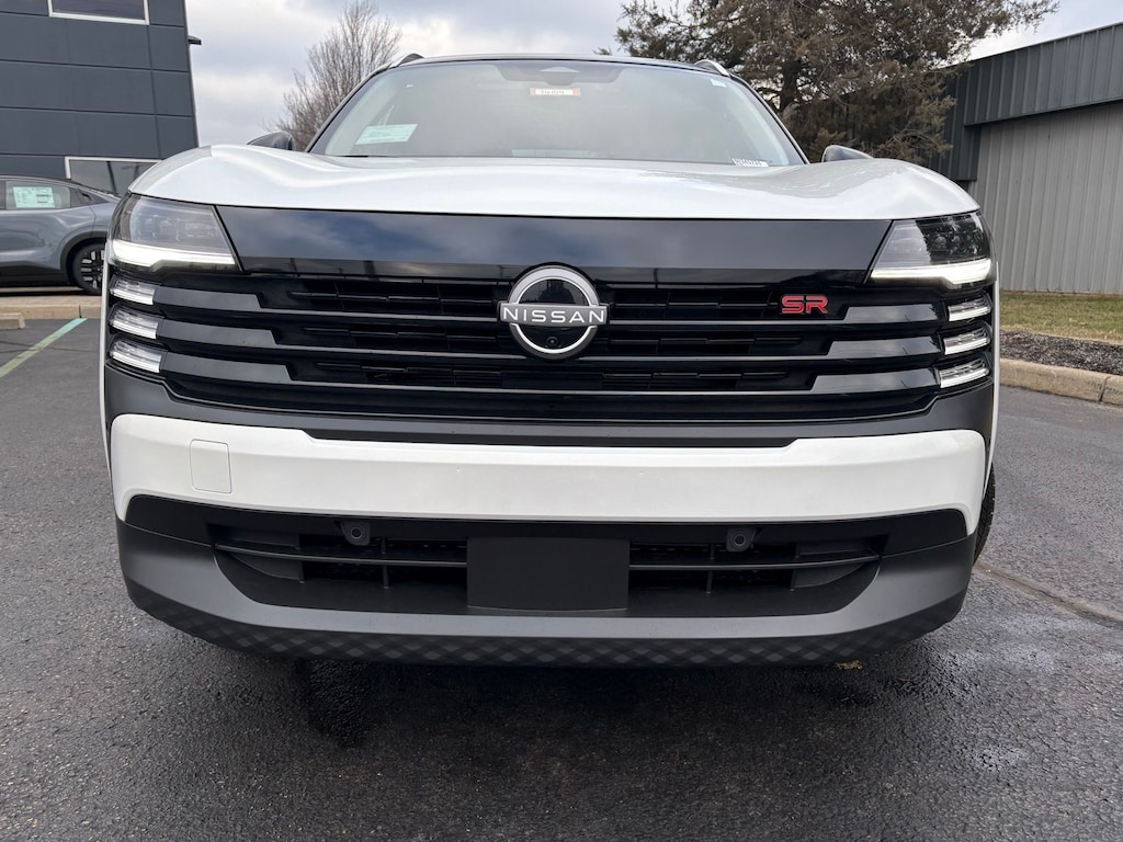 New 2026 Nissan Kicks SR SUV