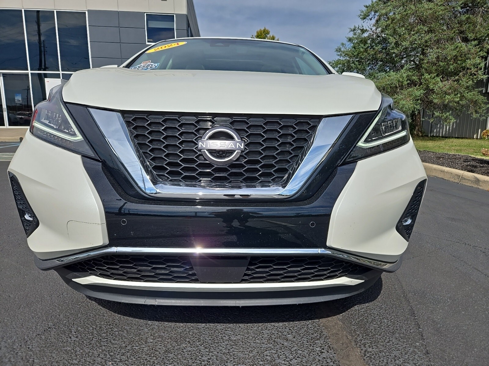 2024 Nissan Murano SL photo 2